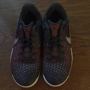 Men’s Kobe Mamba Instinct Size 11